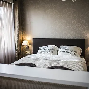 Couette-café A Dream & Massages, Bruges