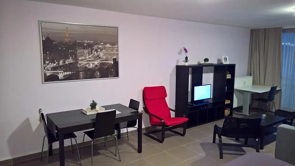 Piece Unique Apartments Μπριζ