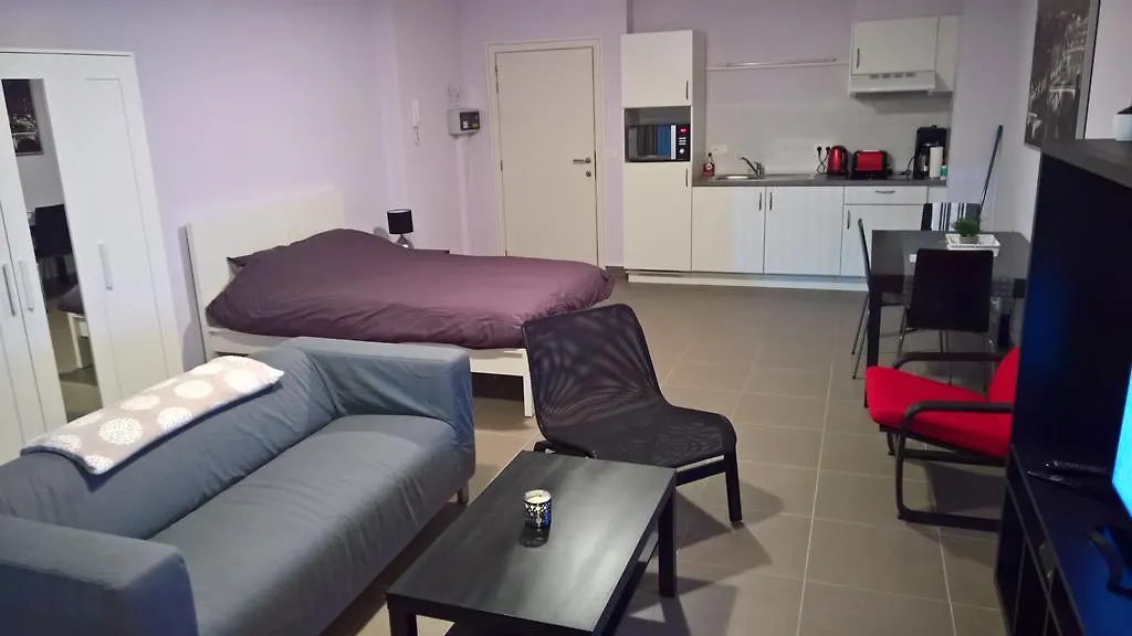 Piece Unique Apartments Μπριζ