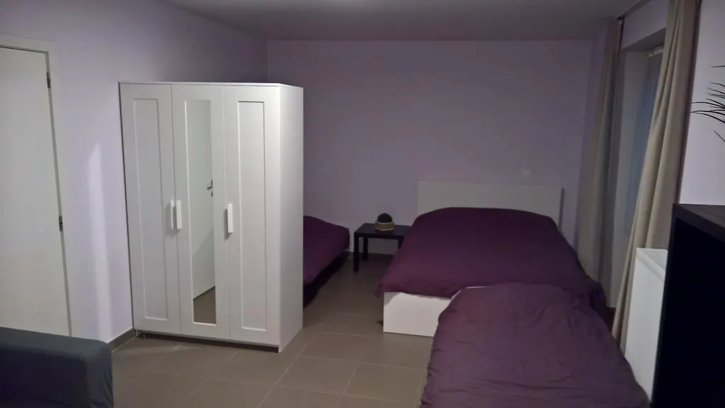 Piece Unique Apartments Μπριζ